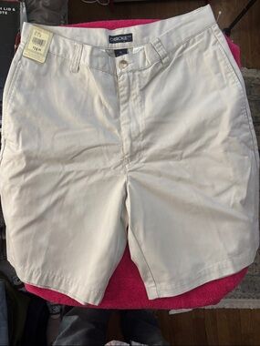 Cherokee Men's Cream Flat Front Chino Shorts Size 32 NWTS